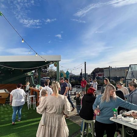 Winton Railway Hotel מראה חיצוני תמונה